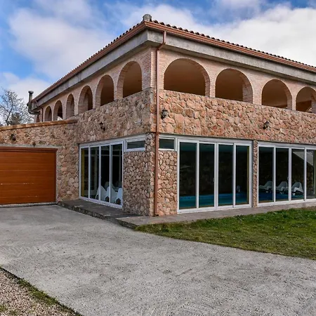 Casa de Férias Casa Puente Albor Piscina Climatizada *