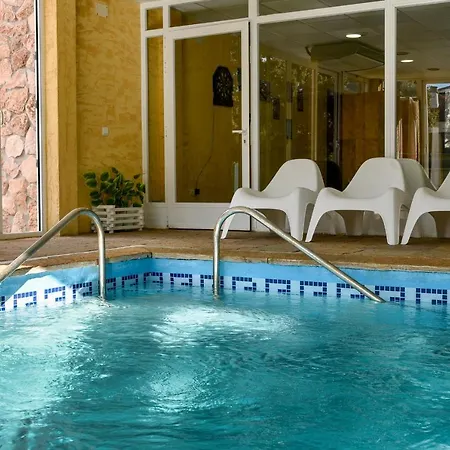 Tatil Evi Casa Puente Albor Piscina Climatizada El Espinar