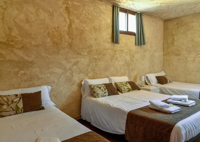 Casa Puente Albor Piscina Climatizada 펜션 *